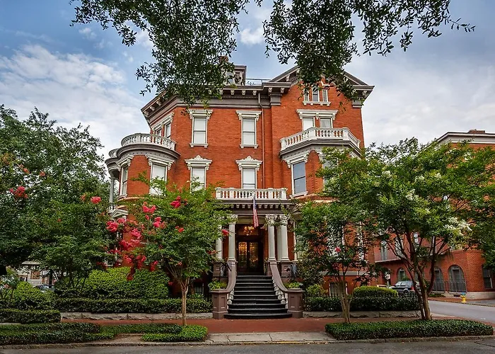 Explore the Best Hotels in Savannah, GA for an Unforgettable Stay