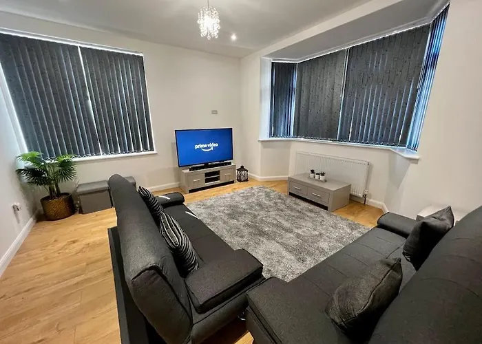 Top Hotels Near Nuneaton for a Delightful Stay