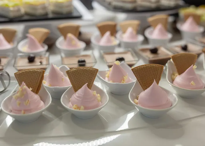 Mejores hoteles 4 estrellas frente al mar Benidorm