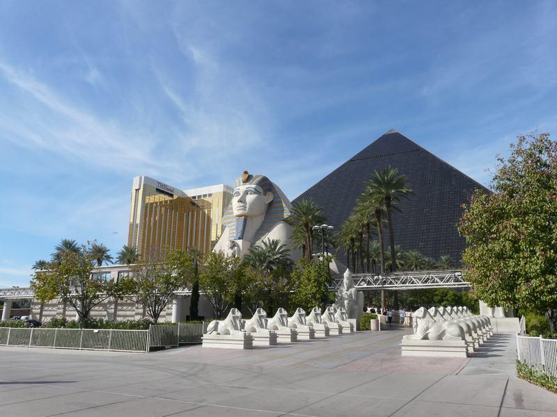 Hotel Luxor