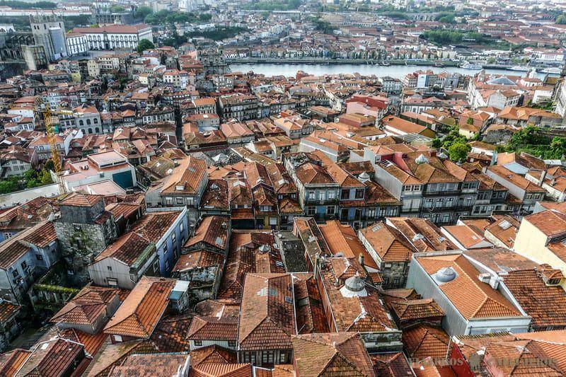 Baixa, el centro histórico y el mejor lugar donde alojarse en Oporto