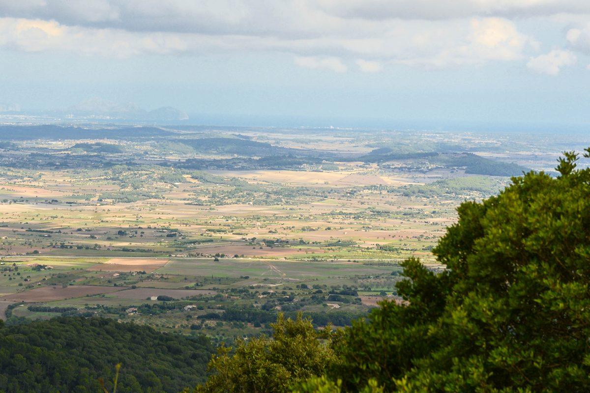 From the top of the monastery mountain Randa you can see the coast of Mallorca in all directions, Spain - © James Camel / franks-travelbox