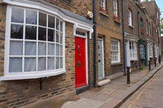 LITTLE GREEN STREET    NW5 1BL  The Kinks used this spot as the backdrop for their music video Dead End Street in the...