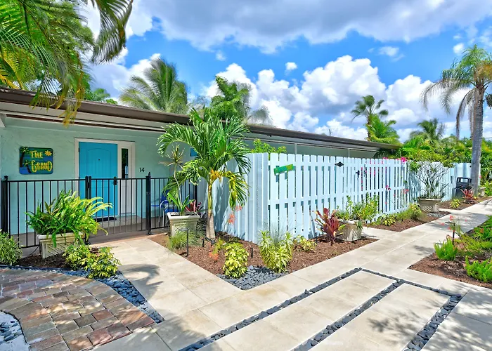 Top Siesta Key Hotels for Memorable Vacations