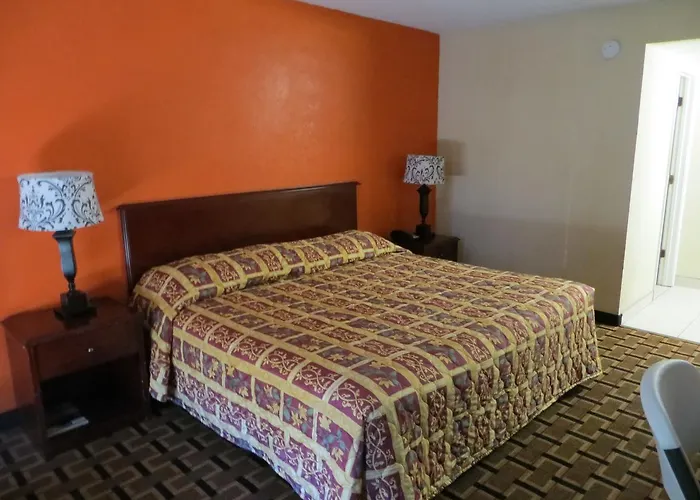 Best Cocoa Beach Hotels Offering Cruise Shuttles